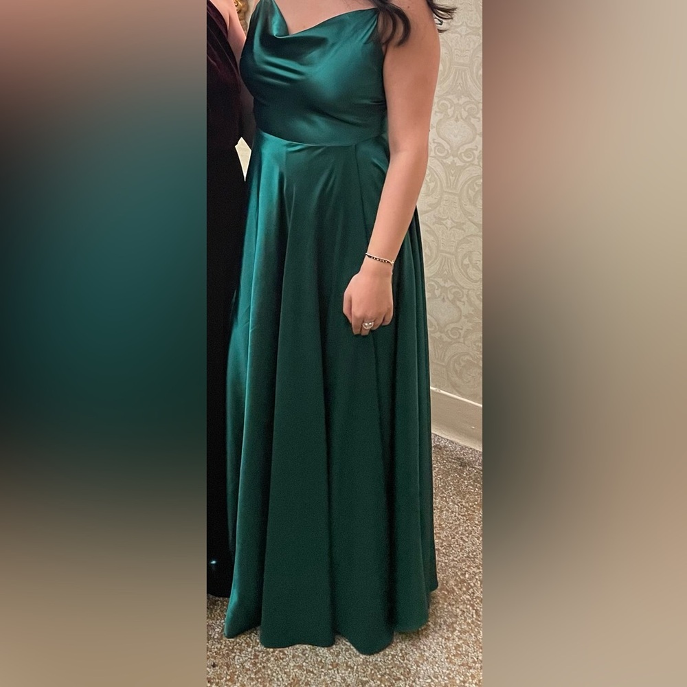 STUNNING SATIN 💚 LONG DRESS | F & P Paris | Evening Gown | Condition: Like New
